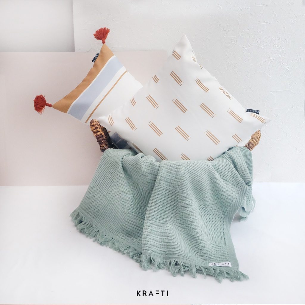 Bantal Sofa / Bantal 40x40 / STRIOCA Excla / Bantal