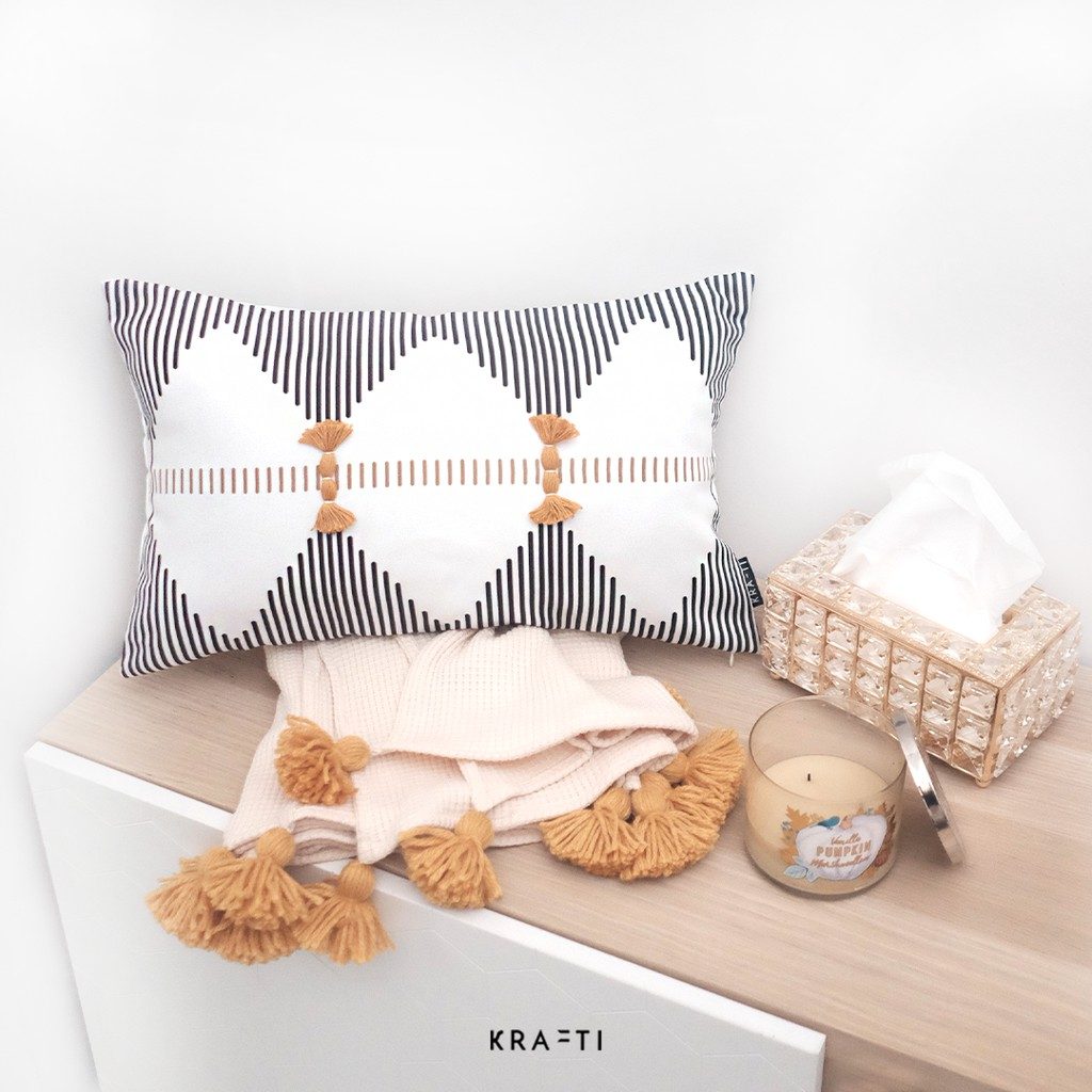 Bantal Sofa / Bantal 30x50 / Karu Cushion / Bantal tassel /Bantal Premium