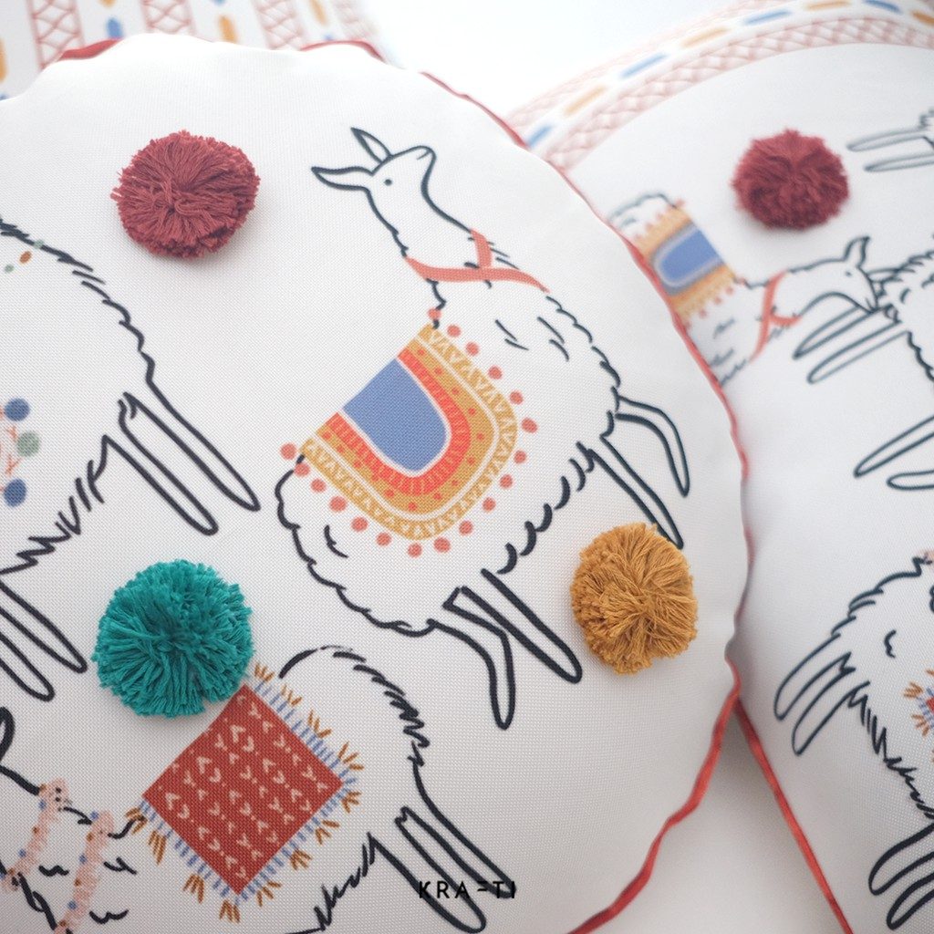 Bantal sofa / Bantal 30x60 cm / Bantal 45x45 cm / Bantal Llama