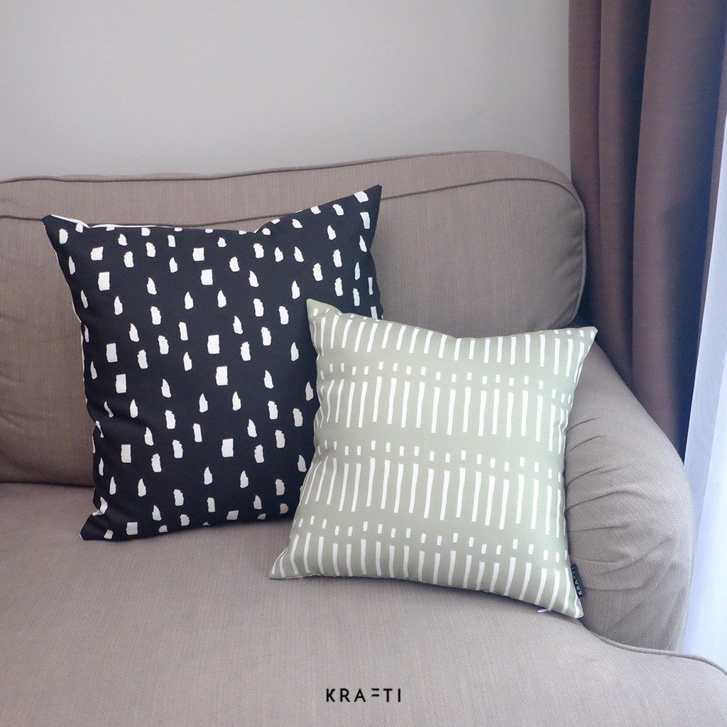 Bantal Sofa / Bantal 50x50 / Bantal Hitam Putih
