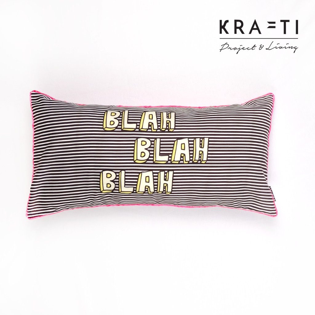 Bantal Sofa Print Blah Blah Blah 30x60 cm