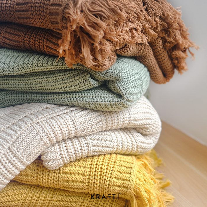 MARRUE Knitted Blanket / Selimut Rajut / Selimut Sofa / Selimut travelling