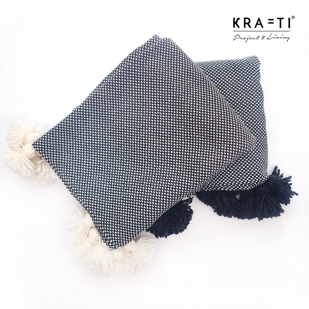 Selimut Sofa / Selimut Travelling / Selimut Dewasa / Selimut Tassel / Selimut White Dots Semi Wool
