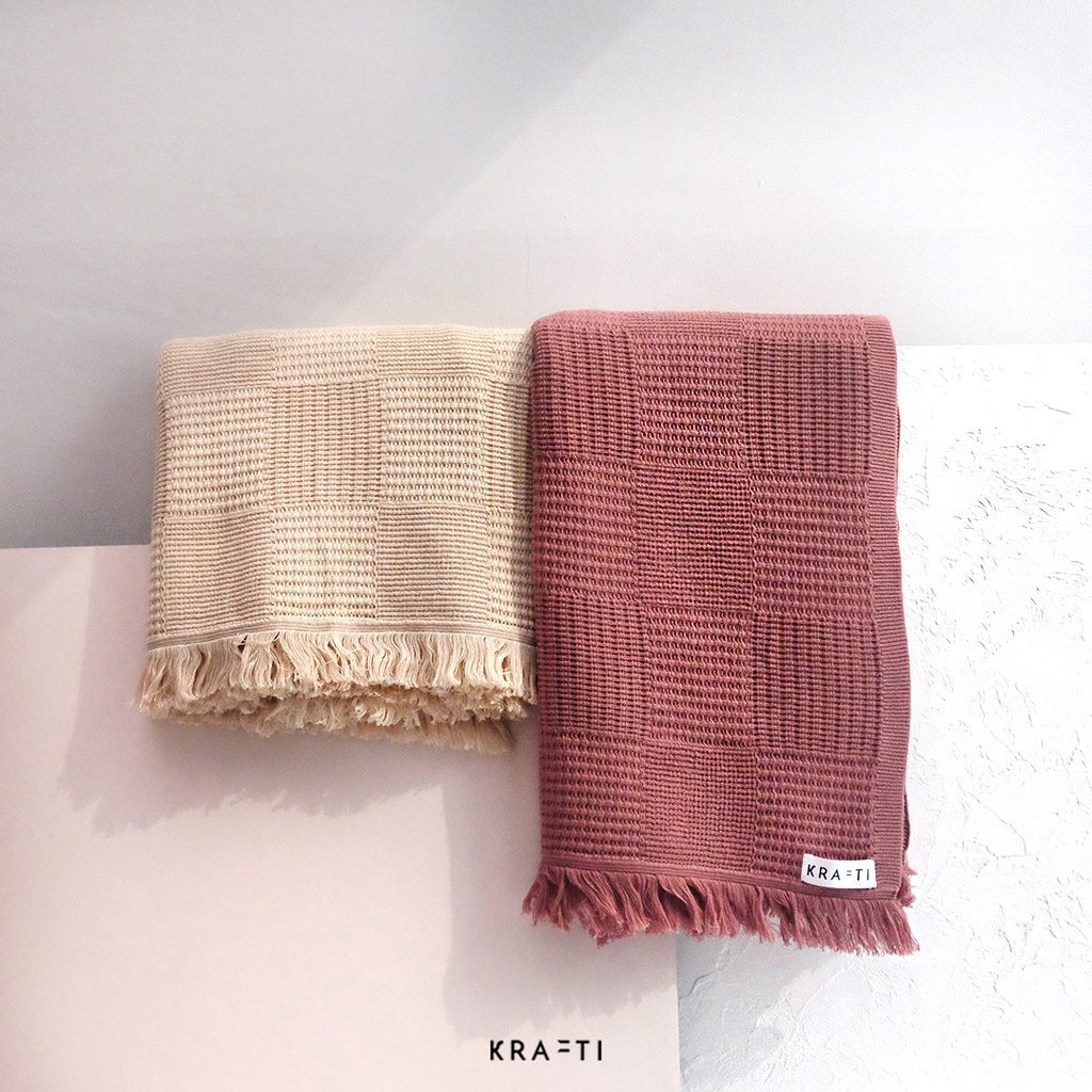 Selimut Rajut / Selimut Katun / Selimut Sofa / Selimut Dewasa / Selimut premium / NORA Fringe Blanket