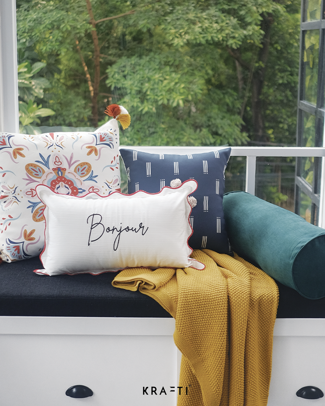 Scalla Bonjour Hello Cushion