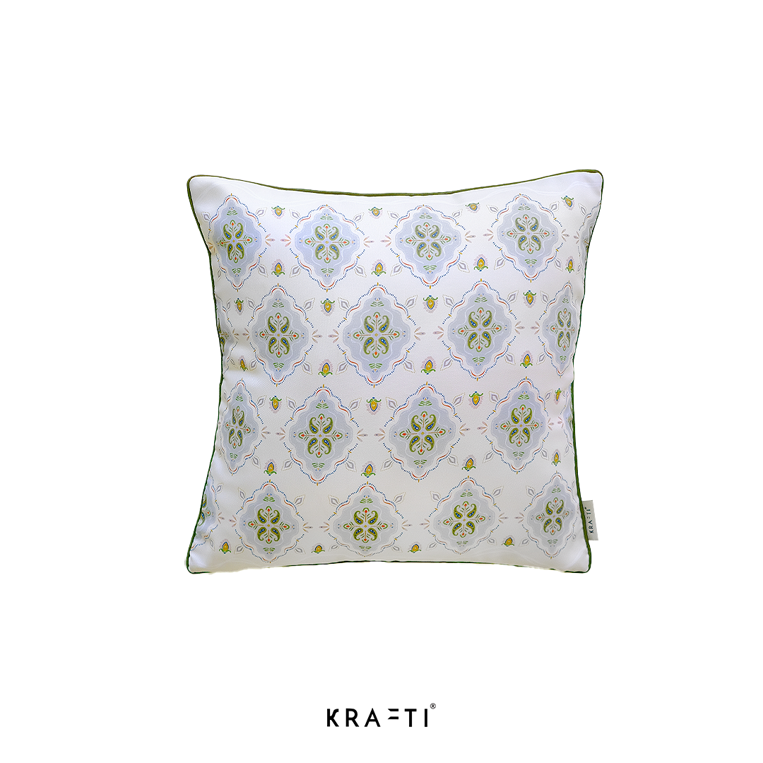 Danica White 40x40